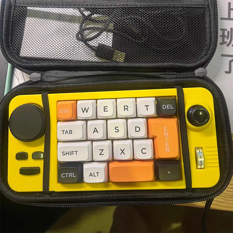 لوحة مفاتيح سلكية للألعاب K811 - مراجعة Gaming Keyboard 1 Hand وسعره