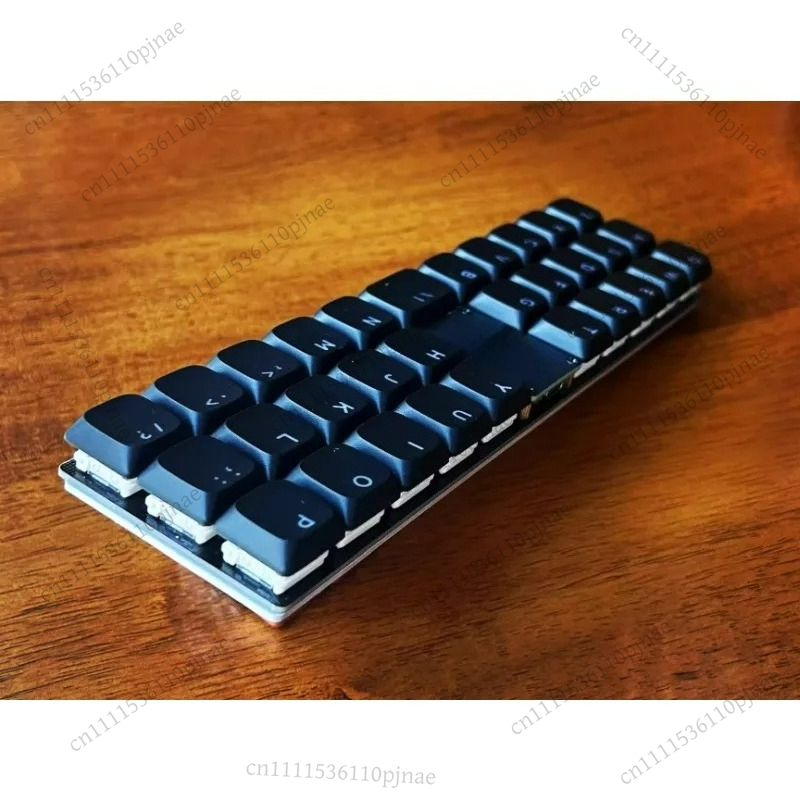 لوحة مفاتيح P31n/P30a منخفضة ا - مراجعة Gaming Keyboard Mini وسعره