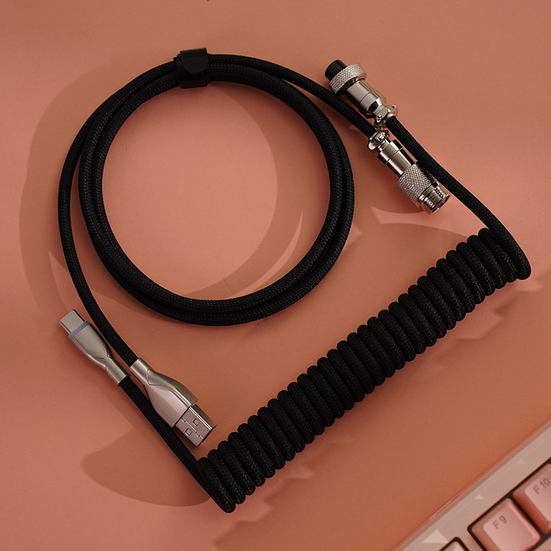 كابل USB من النوع C بتصميم حلز - مراجعة Gaming Keyboard Extension وسعره