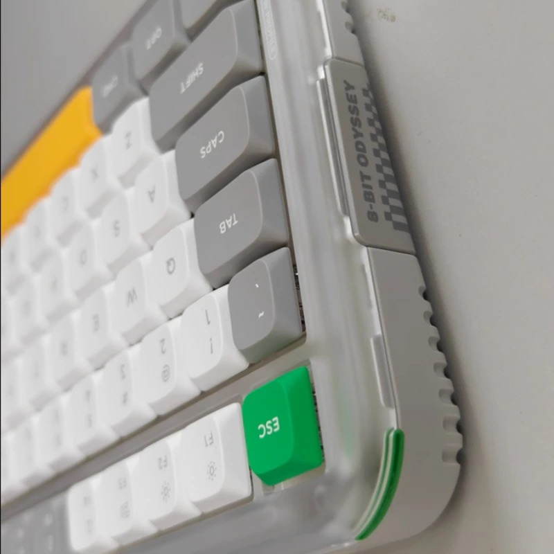 لوحة مفاتيح NuPhy Kick75 ثلاثي - مراجعة Gaming Keyboard That Is Quiet وسعره